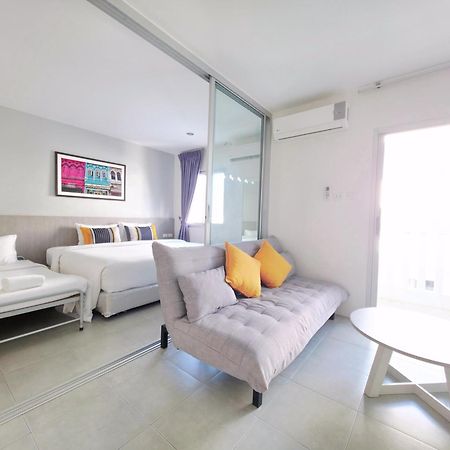 Recenta Suite Phuket Suanluang Экстерьер фото