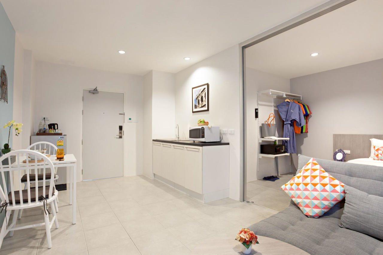Recenta Suite Phuket Suanluang Экстерьер фото