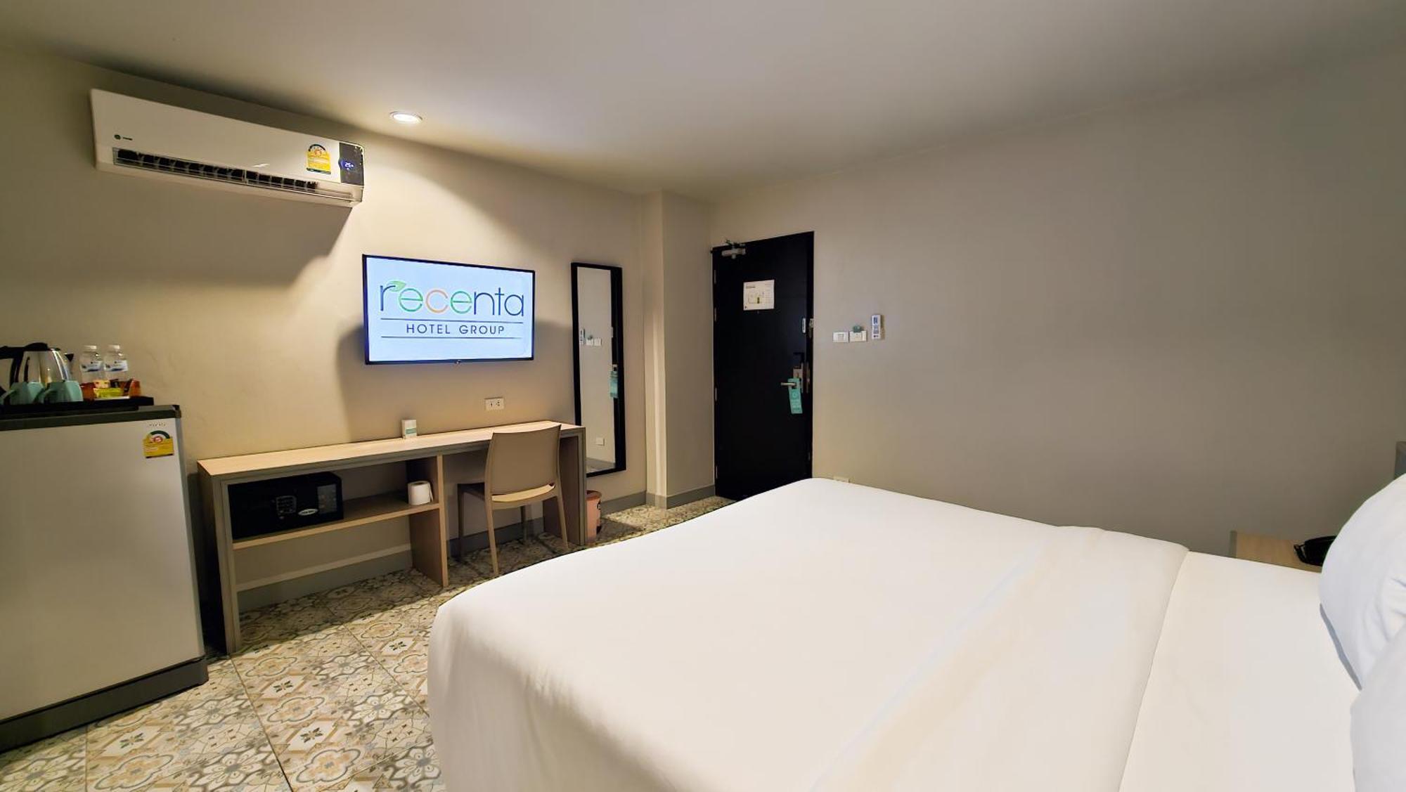 Recenta Suite Phuket Suanluang Экстерьер фото