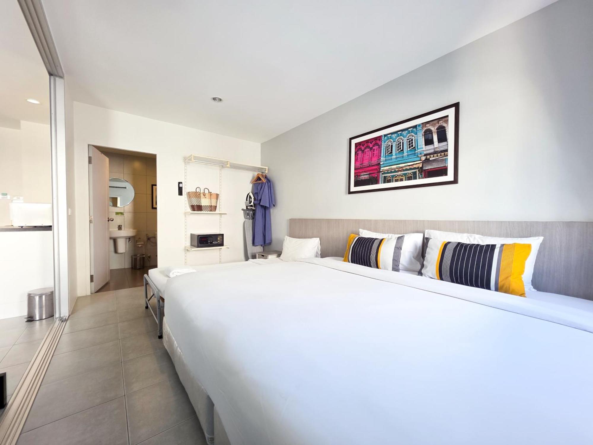Recenta Suite Phuket Suanluang Экстерьер фото
