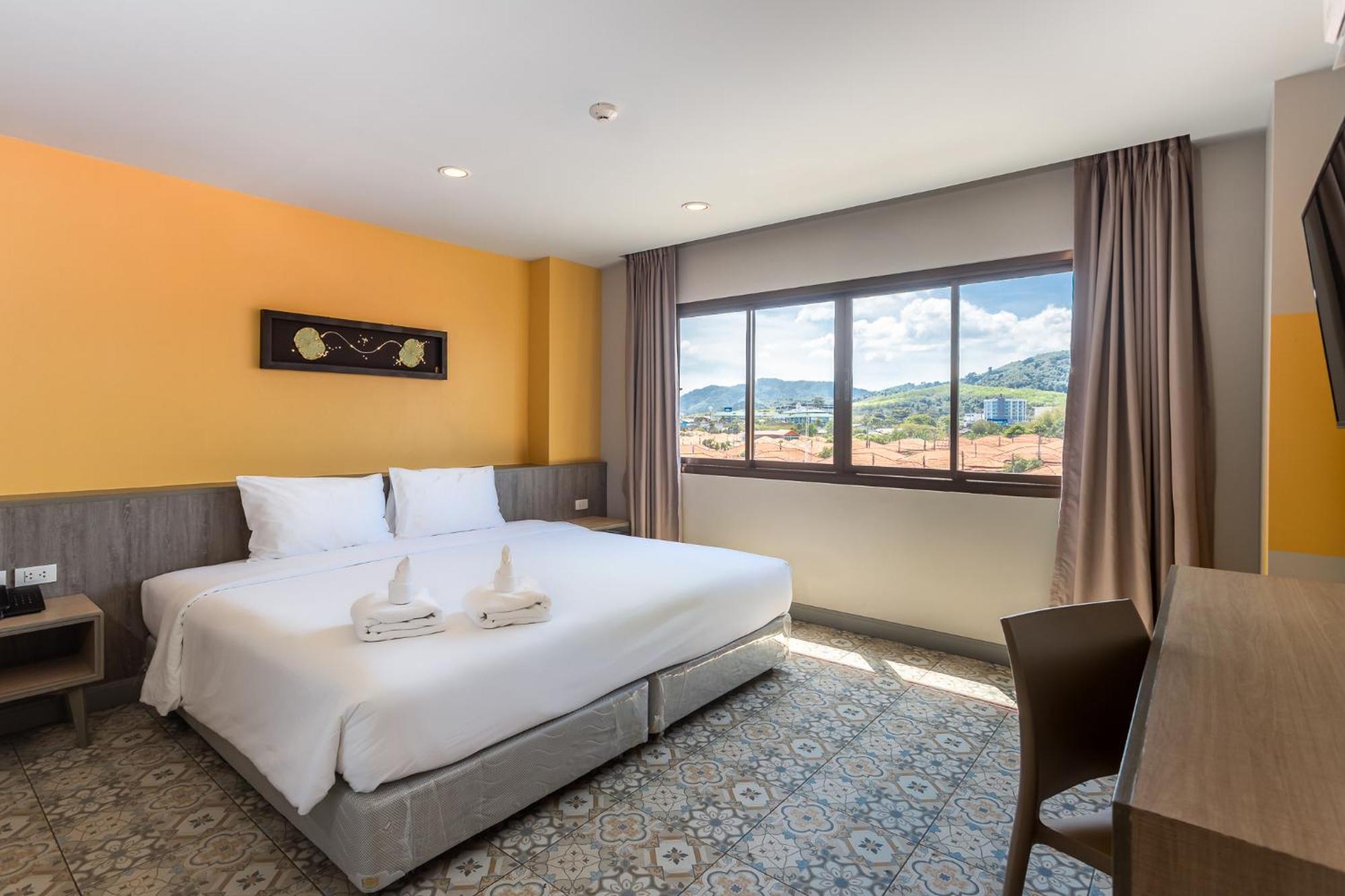 Recenta Suite Phuket Suanluang Экстерьер фото